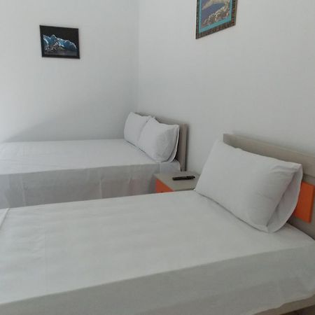 Guest House Vila Bega Saranda Dış mekan fotoğraf