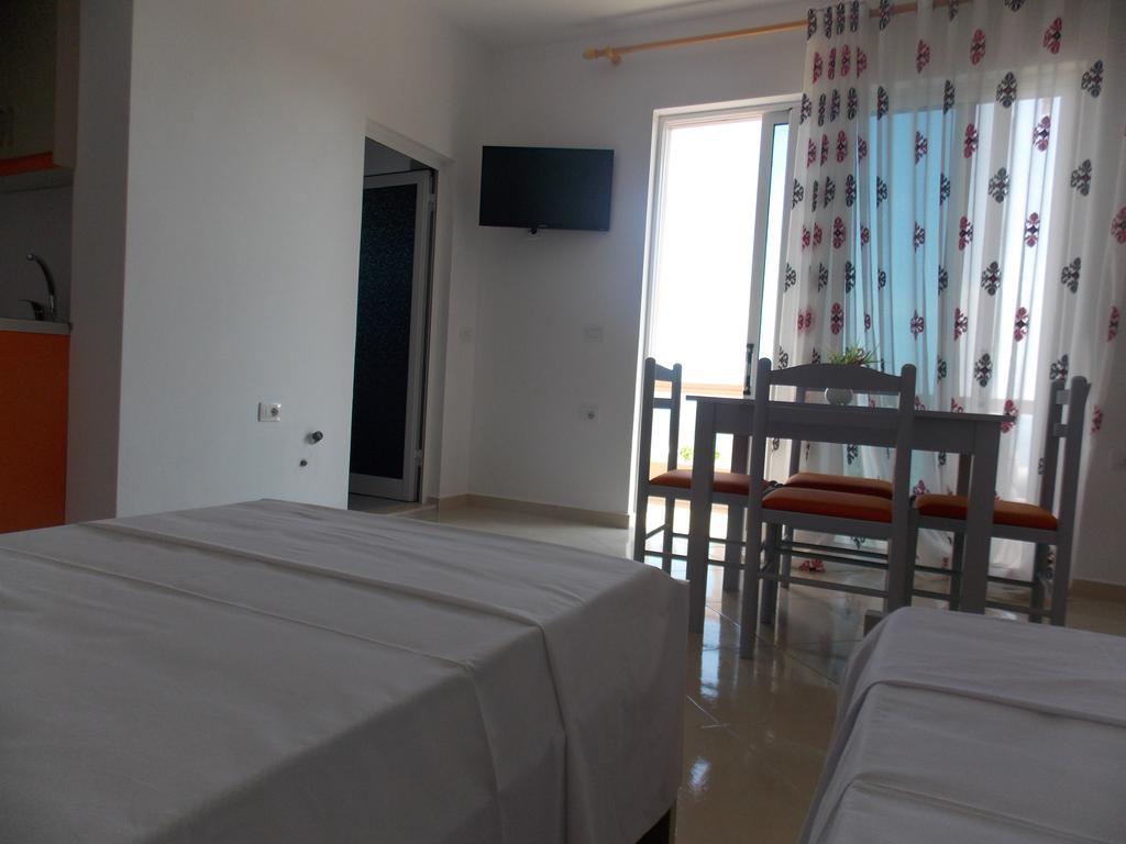 Guest House Vila Bega Saranda Dış mekan fotoğraf