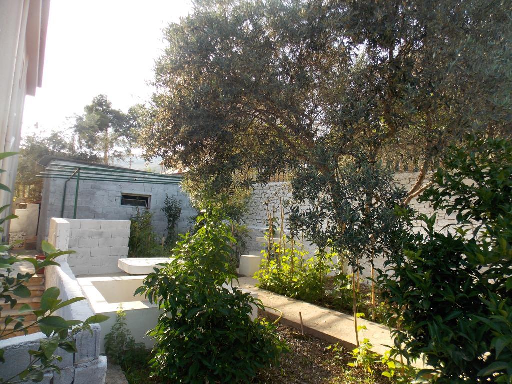 Guest House Vila Bega Saranda Dış mekan fotoğraf